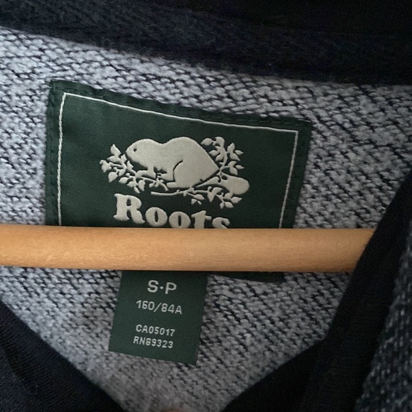 Roots funnel neck hoodie - Picture 4 of 5